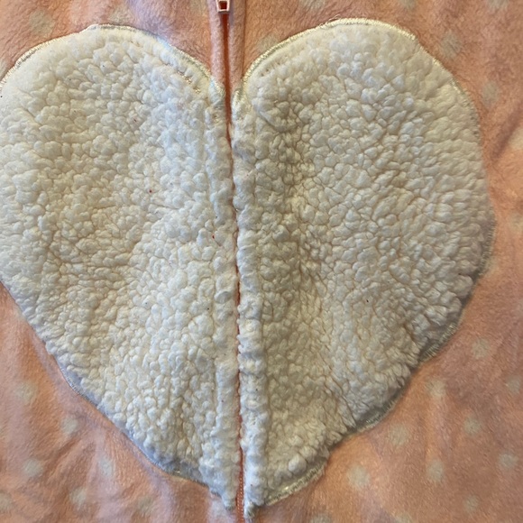 Cat & Jack Girls XL pastel pink & white lamb onesie pajamas w/ front fuzzy heart - Picture 3 of 4